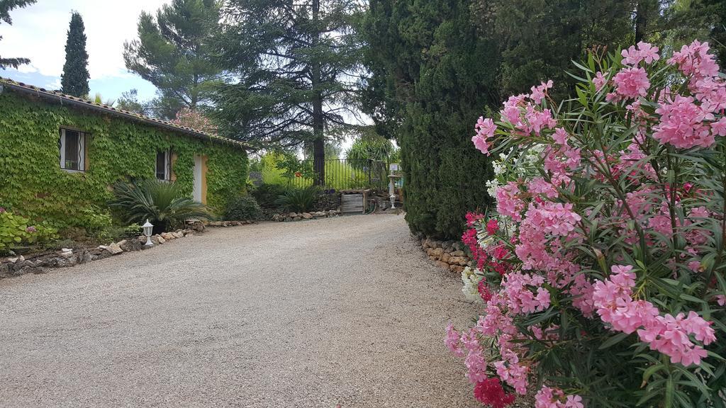 Le Clos Des Canebiers Bed and Breakfast Grasse Exterior foto
