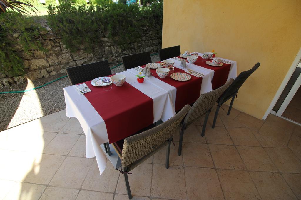 Le Clos Des Canebiers Bed and Breakfast Grasse Exterior foto
